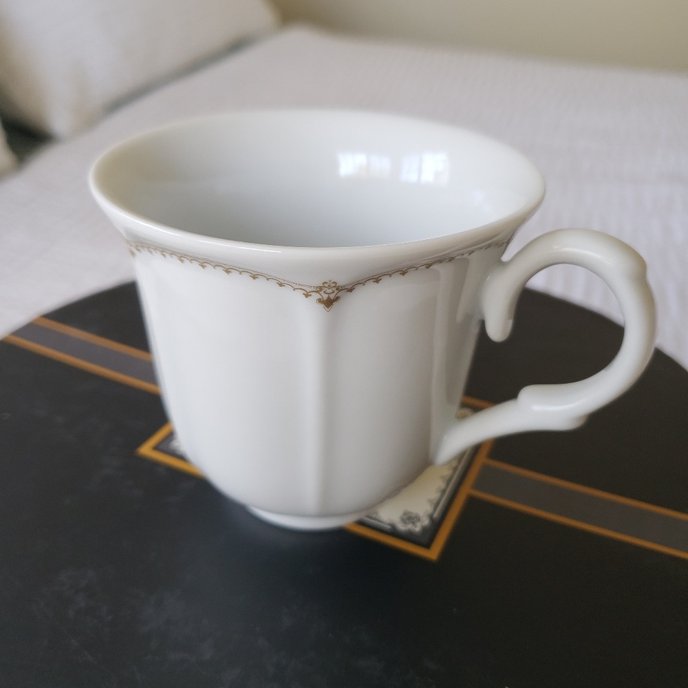 Downton Abbey teacup and plate set